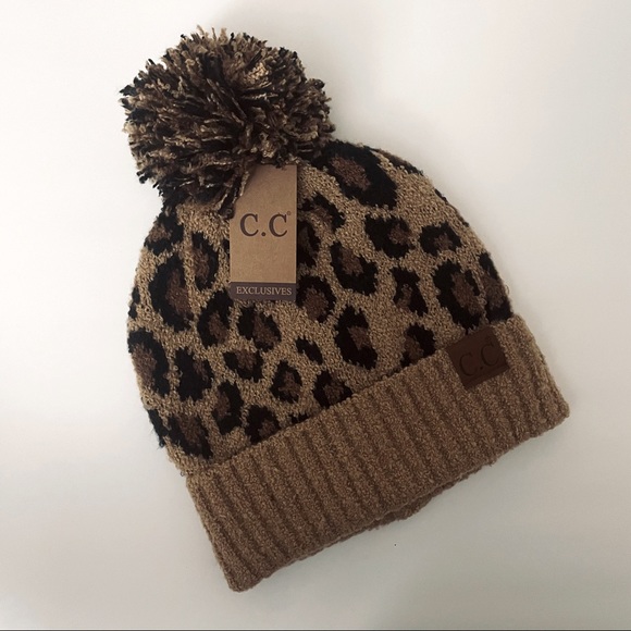 Accessories - Pom pom leopard beanie